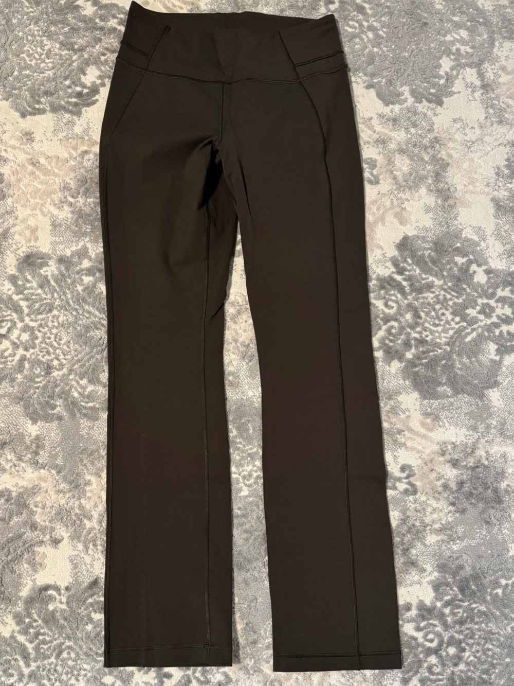 lululemon athletica Black aligned straight leg yoga pants